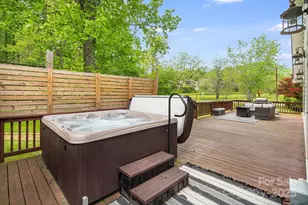 101 McFalls Rd, Asheville, NC 28805 - Photo 36