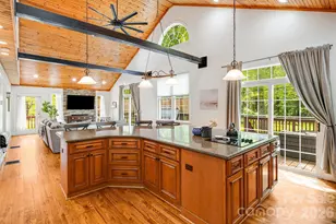 101 McFalls Rd, Asheville, NC 28805 - Photo 4