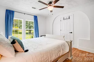 101 McFalls Rd, Asheville, NC 28805 - Photo 16