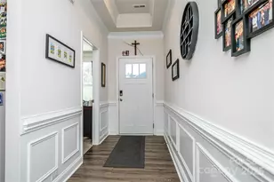 70 Cameo Dr, Flat Rock, NC 28731 - Photo 4