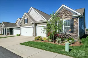 70 Cameo Dr, Flat Rock, NC 28731 - Photo 1