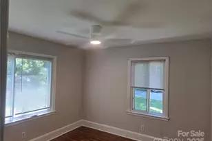 1733 Merry Oaks Rd, Charlotte, NC 28205 - Photo 4