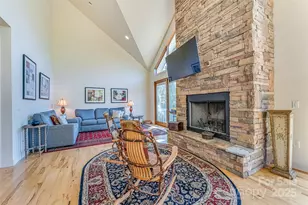 284 Mount Mitchell Dr, Burnsville, NC 28714 - Photo 20