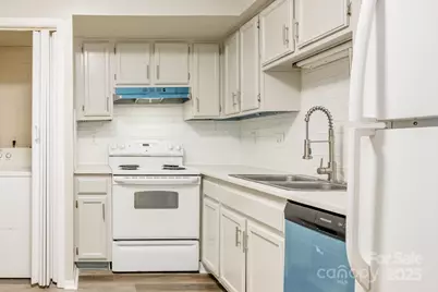7129 Stonington Lane, Charlotte, NC 28227 - Photo 14