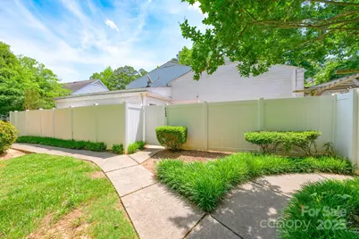 7129 Stonington Lane, Charlotte, NC 28227 - Photo 2