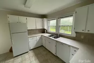 1 Knob Dr, Lexington, NC 27295 - Photo 8