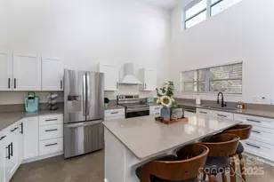 25 Nelon Rd, Asheville, NC 28804 - Photo 10