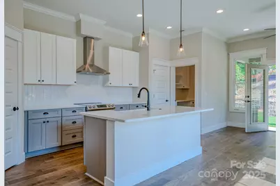 151 Collin Place #15, Asheville, NC 28804 - Photo 2