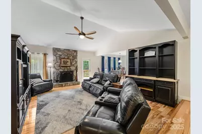 17501 Youngblood Road, Charlotte, NC 28278 - Photo 4