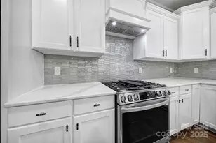 5633 Open Book Ln, Charlotte, NC 28270 - Photo 18