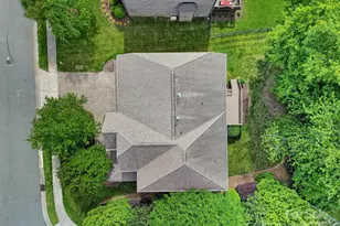 5633 Open Book Ln, Charlotte, NC 28270 - Photo 4