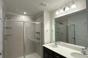 1110 Keydet Dr, Charlotte, NC 28216 - Photo 16