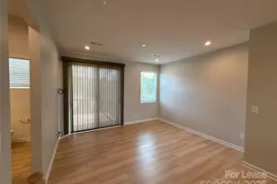 1110 Keydet Dr, Charlotte, NC 28216 - Photo 10