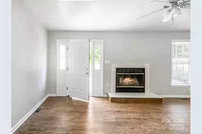 88 Star Point Drive, Hendersonville, NC 28792 - Photo 4