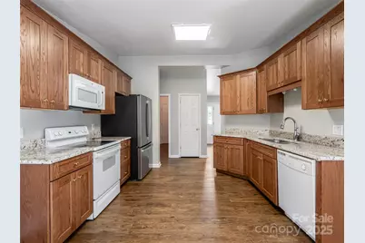 88 Star Point Drive, Hendersonville, NC 28792 - Photo 12