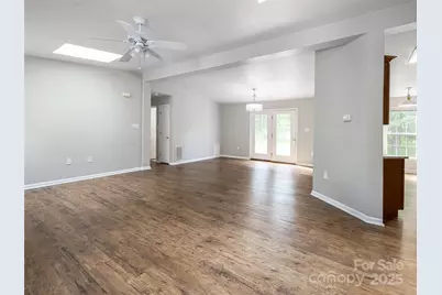 88 Star Point Drive, Hendersonville, NC 28792 - Photo 10