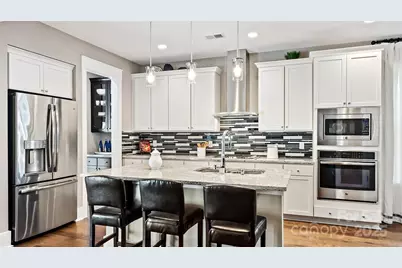 4444 Moxie Way, Charlotte, NC 28215 - Photo 2