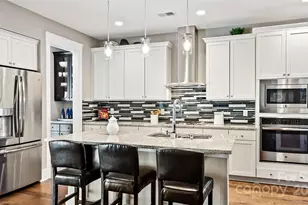 4444 Moxie Wy, Charlotte, NC 28215 - Photo 2