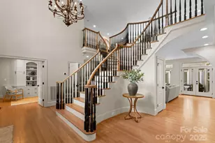 4429 Cameron Oaks Dr, Charlotte, NC 28211 - Photo 6