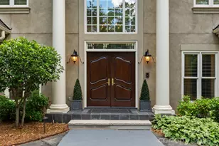 4429 Cameron Oaks Dr, Charlotte, NC 28211 - Photo 4