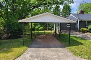 423 S Rhyne St, Dallas, NC 28034 - Photo 2