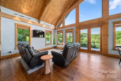 55 Maynards Way, Hendersonville, NC 28792 - Photo 2