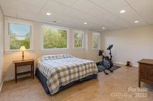 28 Tudor Crescent Ct, Hendersonville, NC 28739 - Photo 36