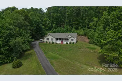 207 Lakeview Drive, Marion, NC 28752 - Photo 2