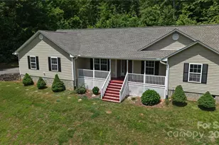 207 Lakeview Dr, Marion, NC 28752 - Photo 6