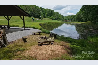 207 Lakeview Drive, Marion, NC 28752 - Photo 10