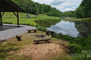 207 Lakeview Dr, Marion, NC 28752 - Photo 10