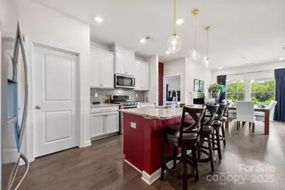 5727 Lavaux Court, Charlotte, NC 28214 - Photo 8
