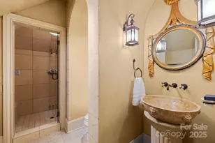 4523 Fox Brook Ln, Charlotte, NC 28211 - Photo 32