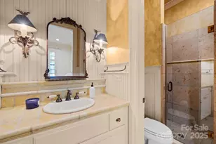 4523 Fox Brook Ln, Charlotte, NC 28211 - Photo 20