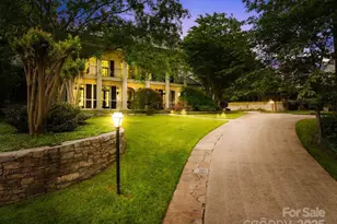 4523 Fox Brook Ln, Charlotte, NC 28211 - Photo 4