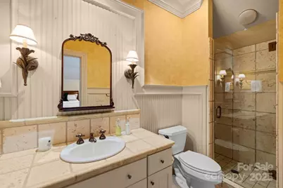 4523 Fox Brook Lane, Charlotte, NC 28211 - Photo 30