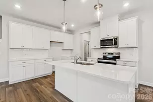 908 Westminster Dr, Statesville, NC 28677 - Photo 8