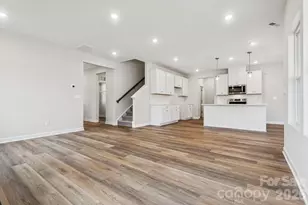 908 Westminster Dr, Statesville, NC 28677 - Photo 6