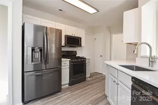 330 Kilmer Ln, Mooresville, NC 28115 - Photo 1