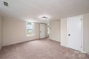 210 W 15th St, Newton, NC 28658 - Photo 34