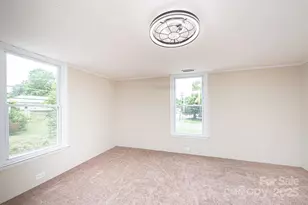 210 W 15th St, Newton, NC 28658 - Photo 38