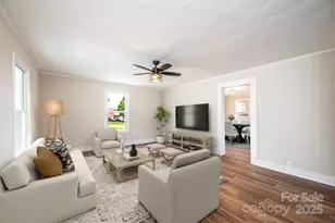 210 W 15th St, Newton, NC 28658 - Photo 8