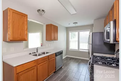 8618 Sawleaf Court, Charlotte, NC 28215 - Photo 8