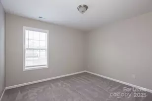 8618 Sawleaf Ct, Charlotte, NC 28215 - Photo 12