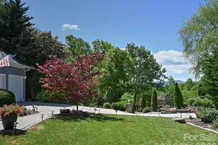 105 Spring Path, Hendersonville, NC 28739 - Photo 8