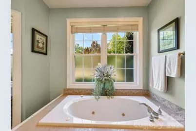 105 Spring Path, Hendersonville, NC 28739 - Photo 26