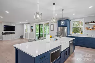 685 Knollcrest Dr NE, Concord, NC 28025 - Photo 6