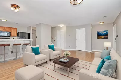 2045 Flushing Court, Charlotte, NC 28215 - Photo 6