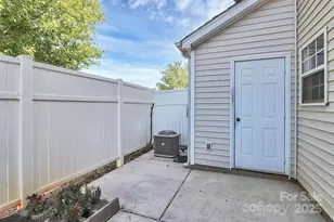 2045 Flushing Ct, Charlotte, NC 28215 - Photo 24