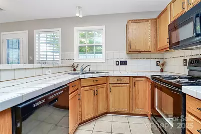 2045 Flushing Court, Charlotte, NC 28215 - Photo 8